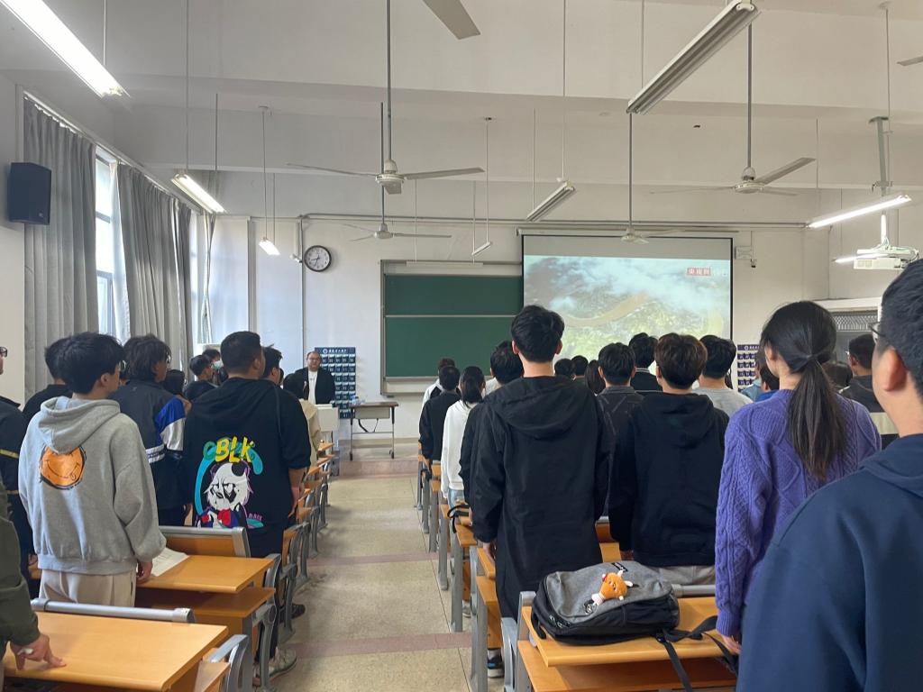 空間信息與測繪工程學(xué)院第三次學(xué)生代表大會、第三次研究生代表大會順利召開